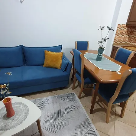 Me Qera Lungomare Medem1 * Vlorë