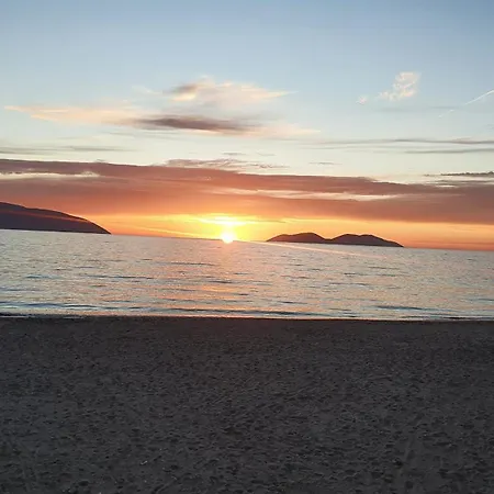 Me Qera Lungomare Medem1 Apartman *