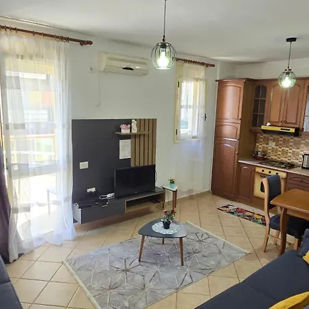 Me Qera Lungomare Medem1 * Vlorë